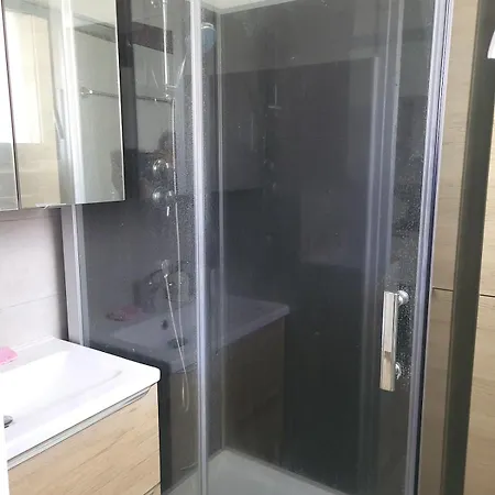 Le Petit Platane Apartment